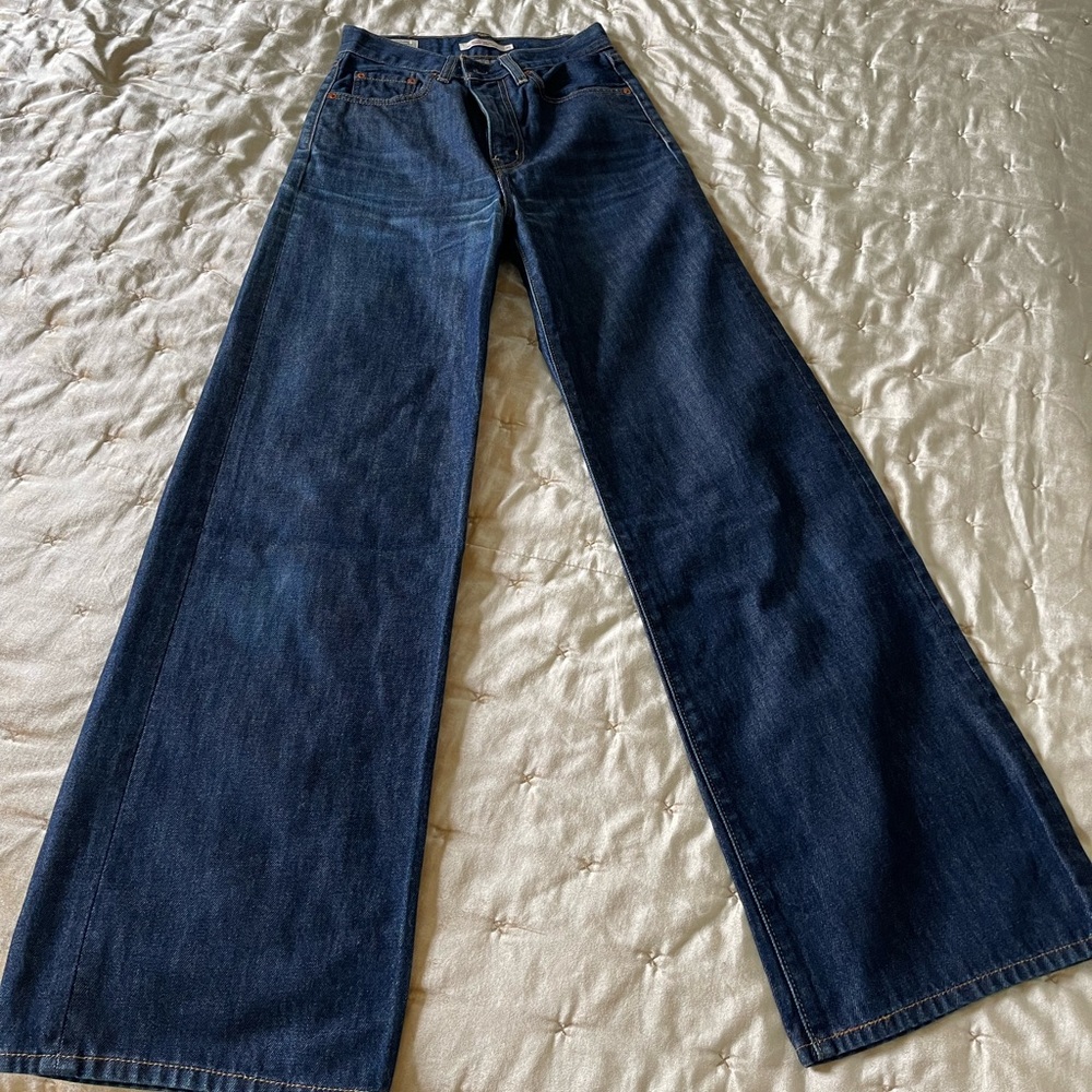 Levi’s Wide Leg Jeans